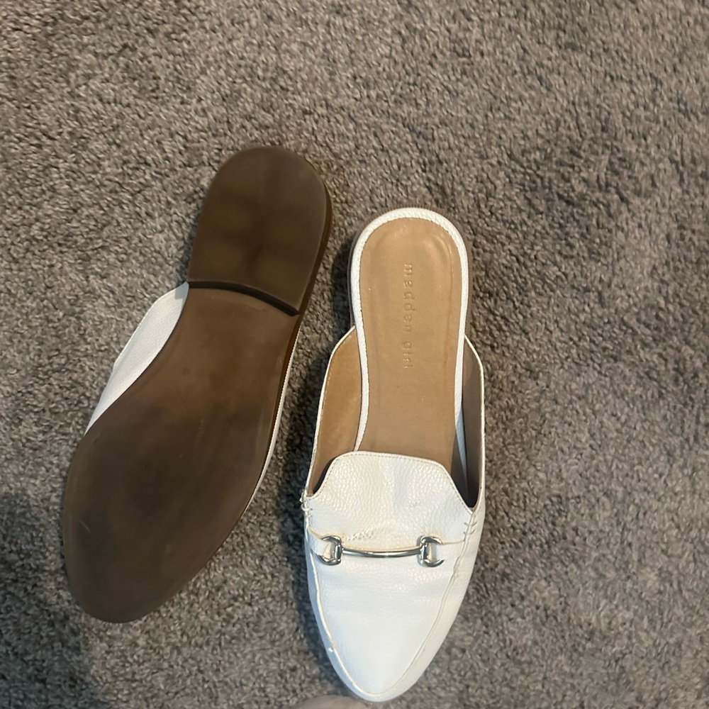 Rebecca Minkoff Cream Leather Mules with Silver Accents - Picture 3 of 3